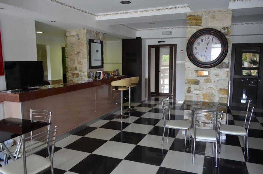 Hotel Vergi Voroklini Ngoại thất bức ảnh